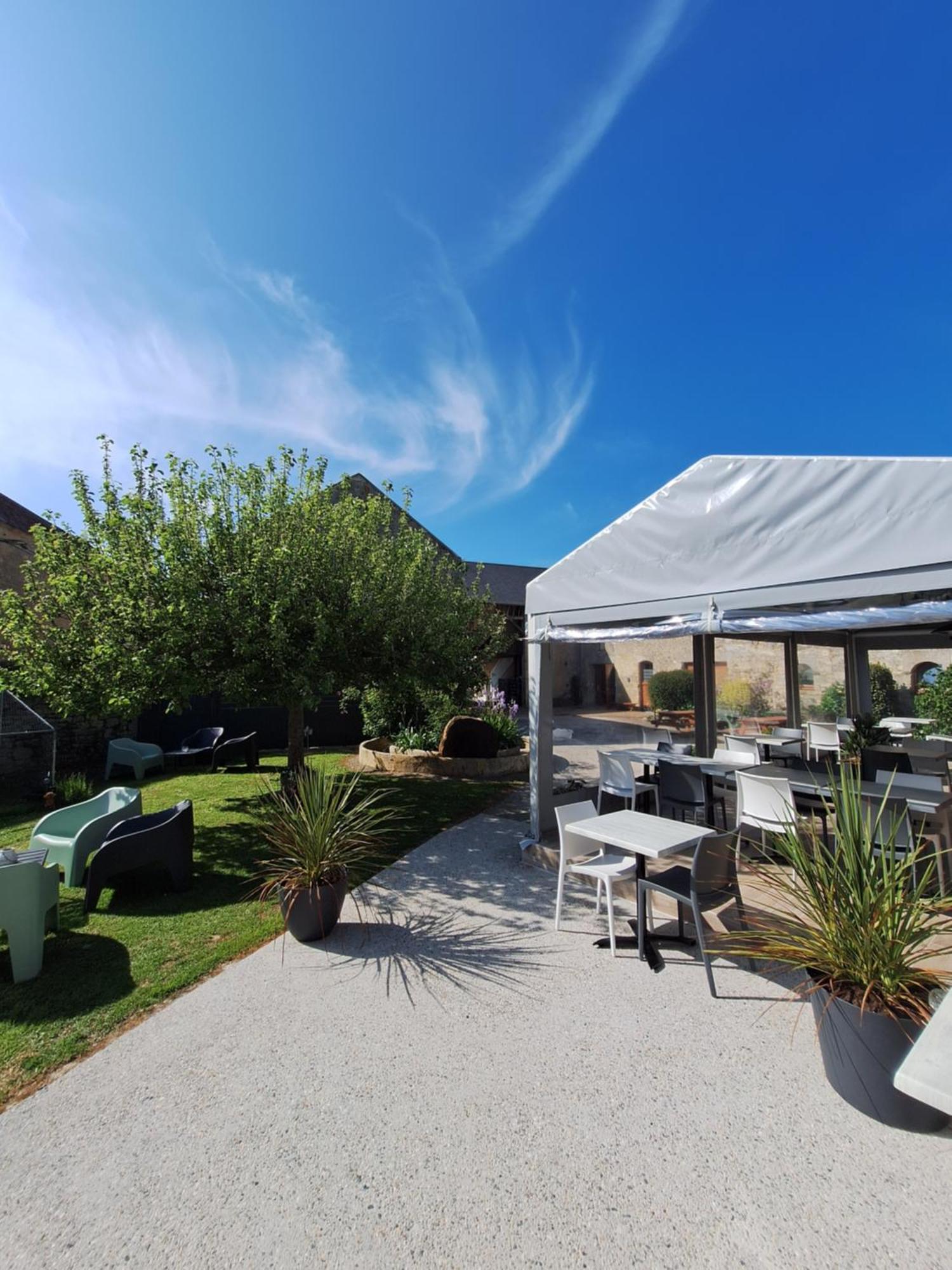 Hotel Restaurant Le Clos De L 'Ancien Pressoir Commes Ngoại thất bức ảnh